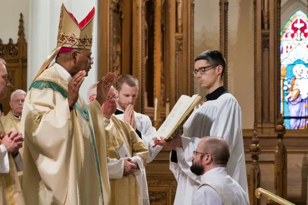https://marianiewusa.org/sites/default/files/field/image/20190511-Fr_Matt_Ordination-34.jpg